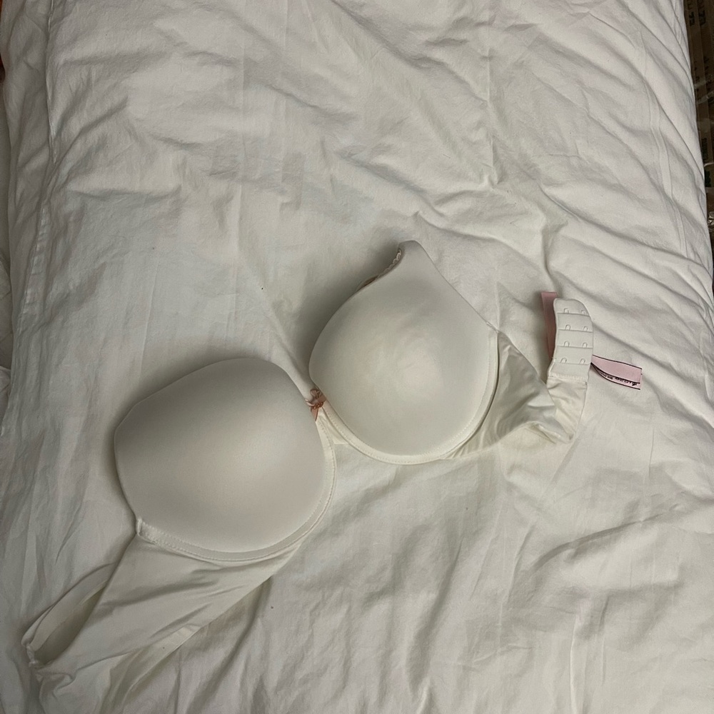 Victoria’s Secret Bra